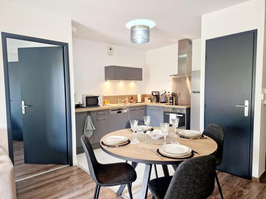 L'Escale Apartment แชร์บูร์ก อ็อง กงต็องแต็ง ภายนอก รูปภาพ